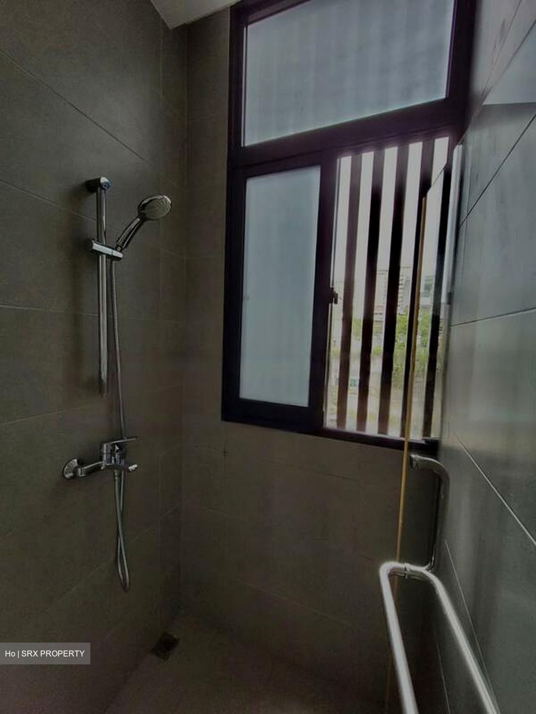 Senyum Residences (D14), Terrace #475820561